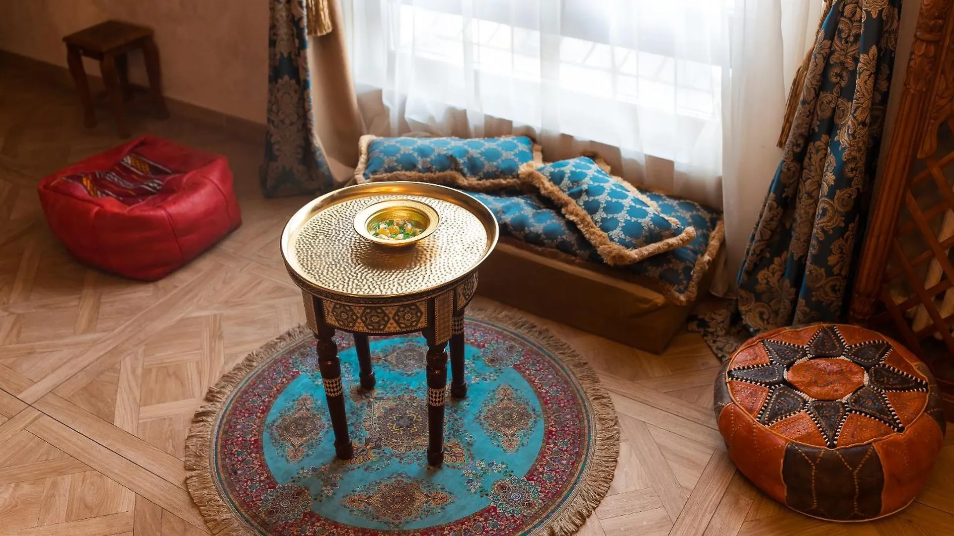 Hidden Gem Antique Apt With Stunning City Views Bukarest Rumænien