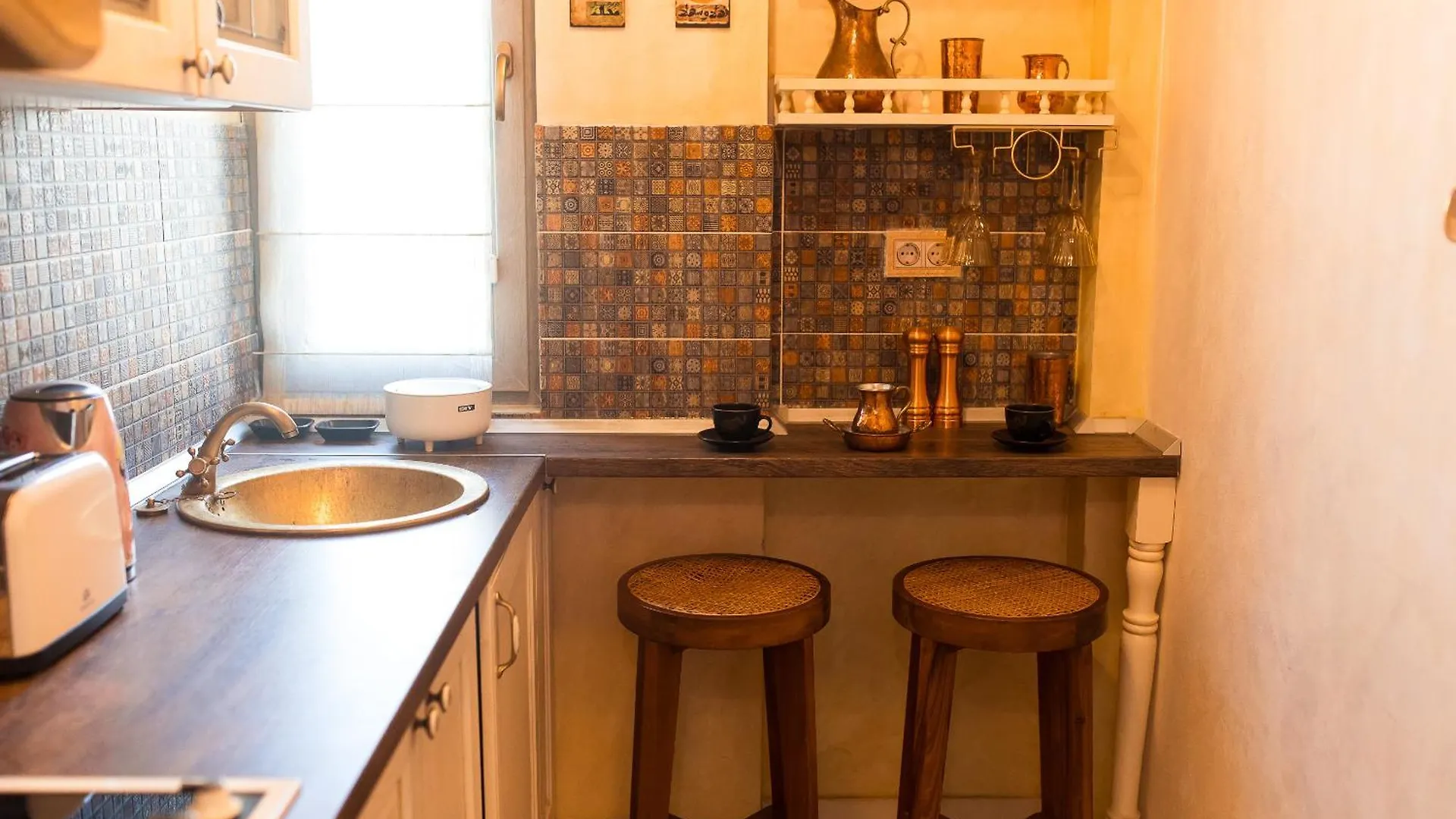 Hidden Gem Antique Apt With Stunning City Views Bucarest 0*,